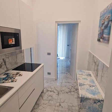 K&A Luxury Apartment Анцио Экстерьер фото