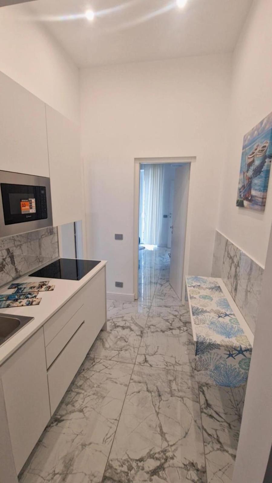 K&A Luxury Apartment Анцио Экстерьер фото